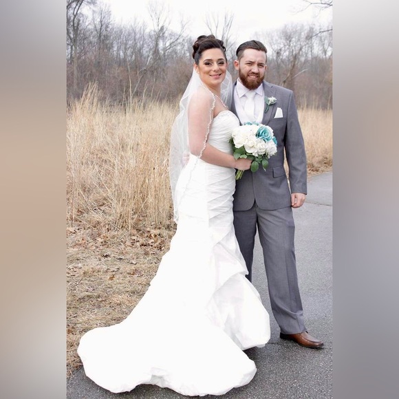 Meet your Posher, Chey - Picture 2 of 9